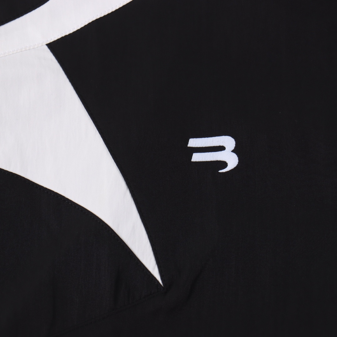 Balenciaga embroidered jacket（642341TYB181000）