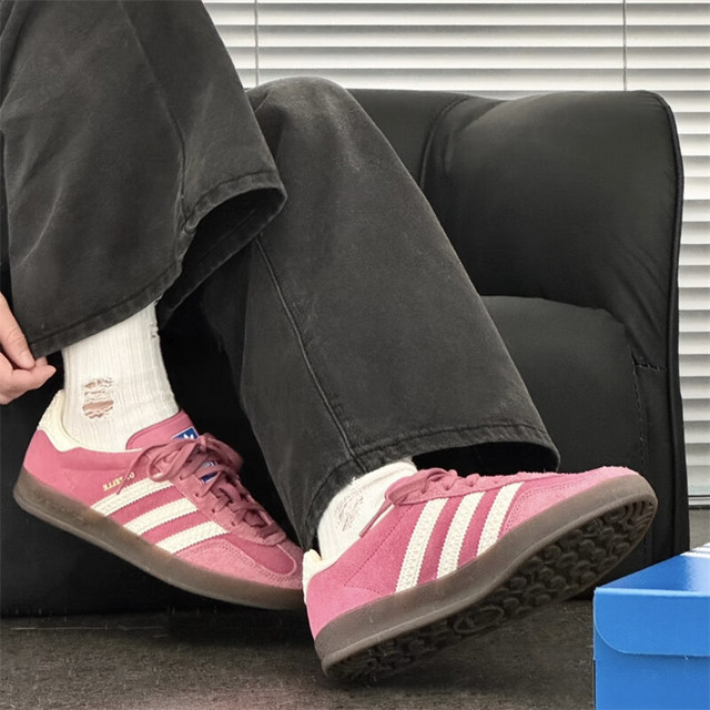 阿迪达斯（adidas）GAZELLE INDOOR 粉色草莓熊德训复古百搭轻便休闲运动板鞋T头鞋IF1809粉色37  【报价价格评测怎么样】-什么值得买