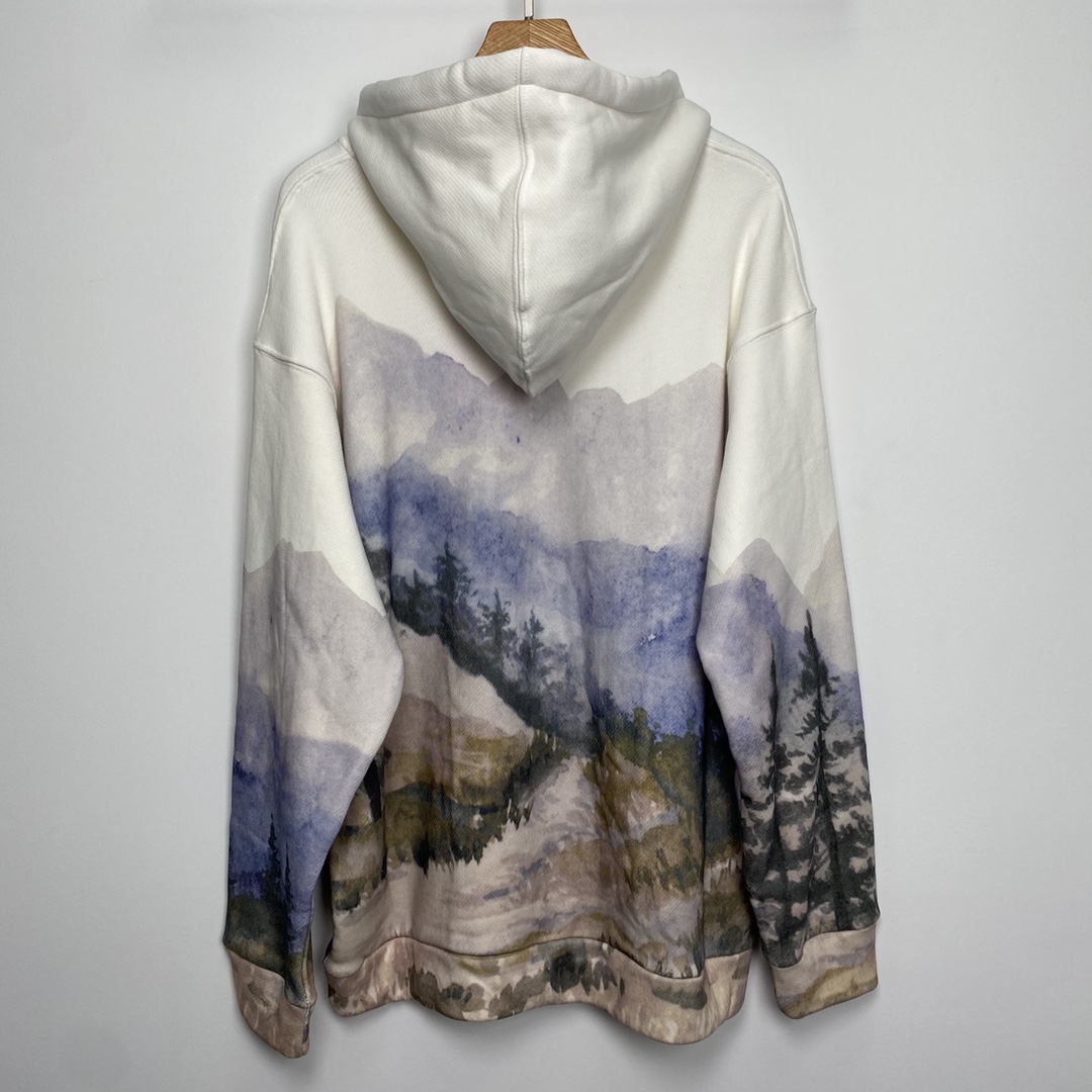Gucci x The North Face Sweatshirt“Trail Print”（672474-XJDS7-3466）