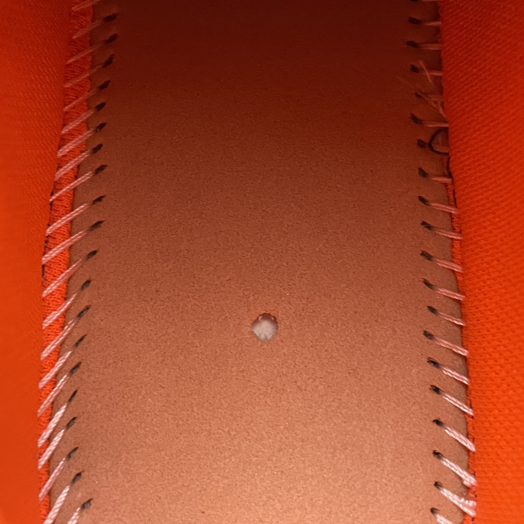 BALENCIAGA Runner Sneaker "Fluo Orange"（677403W3RBM9770）