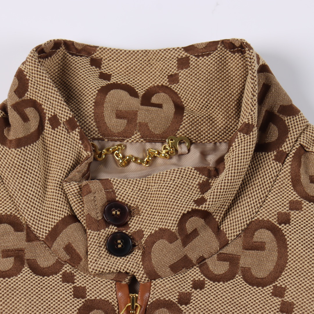Gucci LOGO printed canvas jacket（680812-Z8AVS-2580）