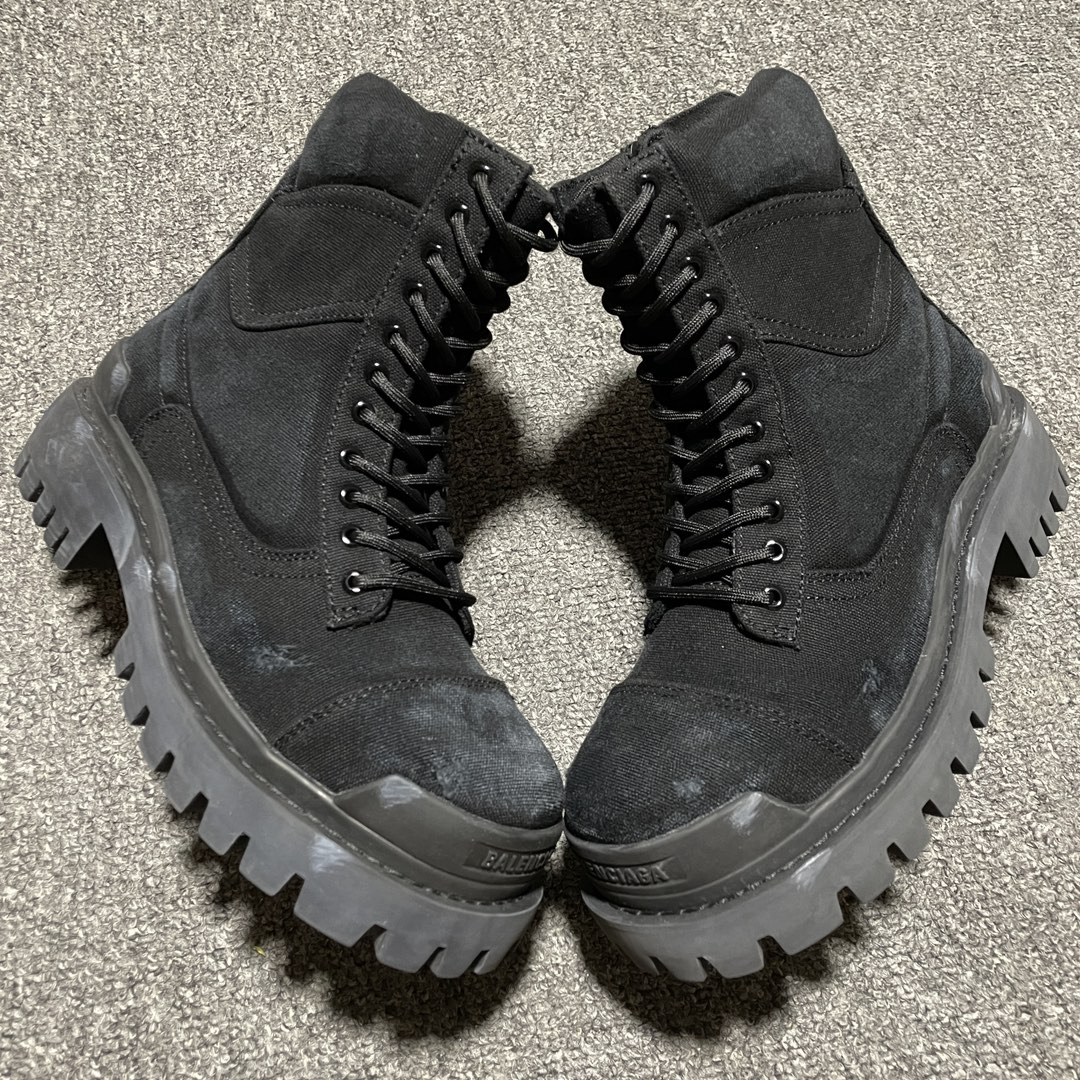 [Copy]Balenciaga  Distressed ankle boots（694042W2H111000）