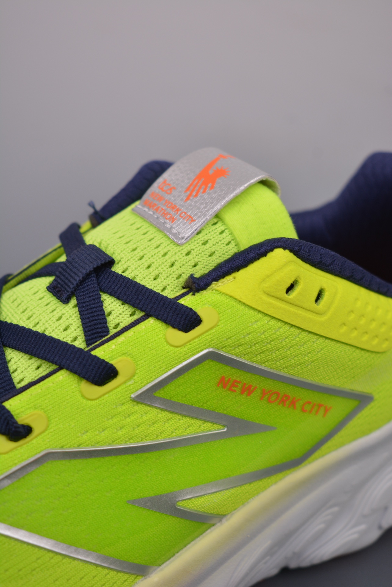 New Balance W FRESH FOAM X 1080V13(NBPFDF007Y）