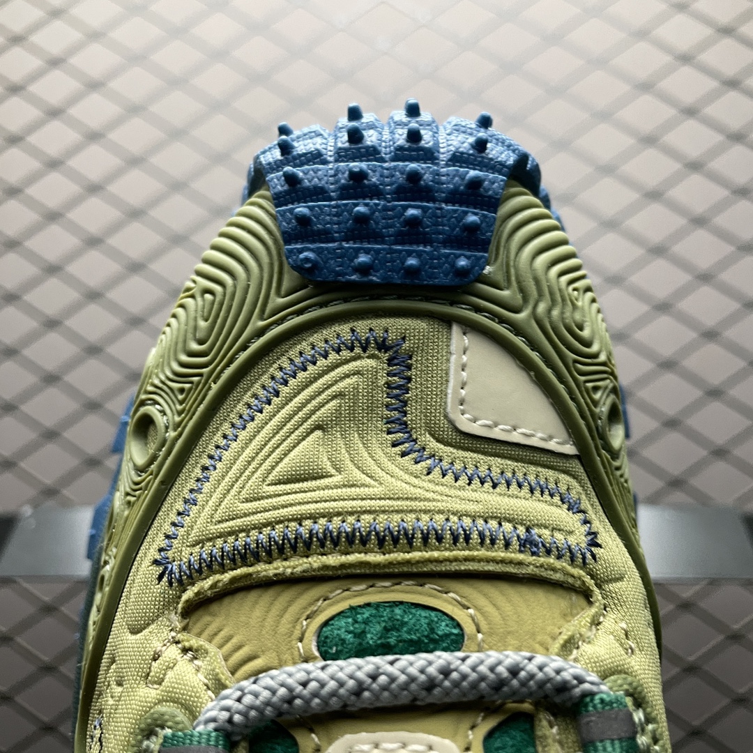 Moncler Genius Trailgrip Grain Salehe Bembury Beige Green（4M00010M327523E）