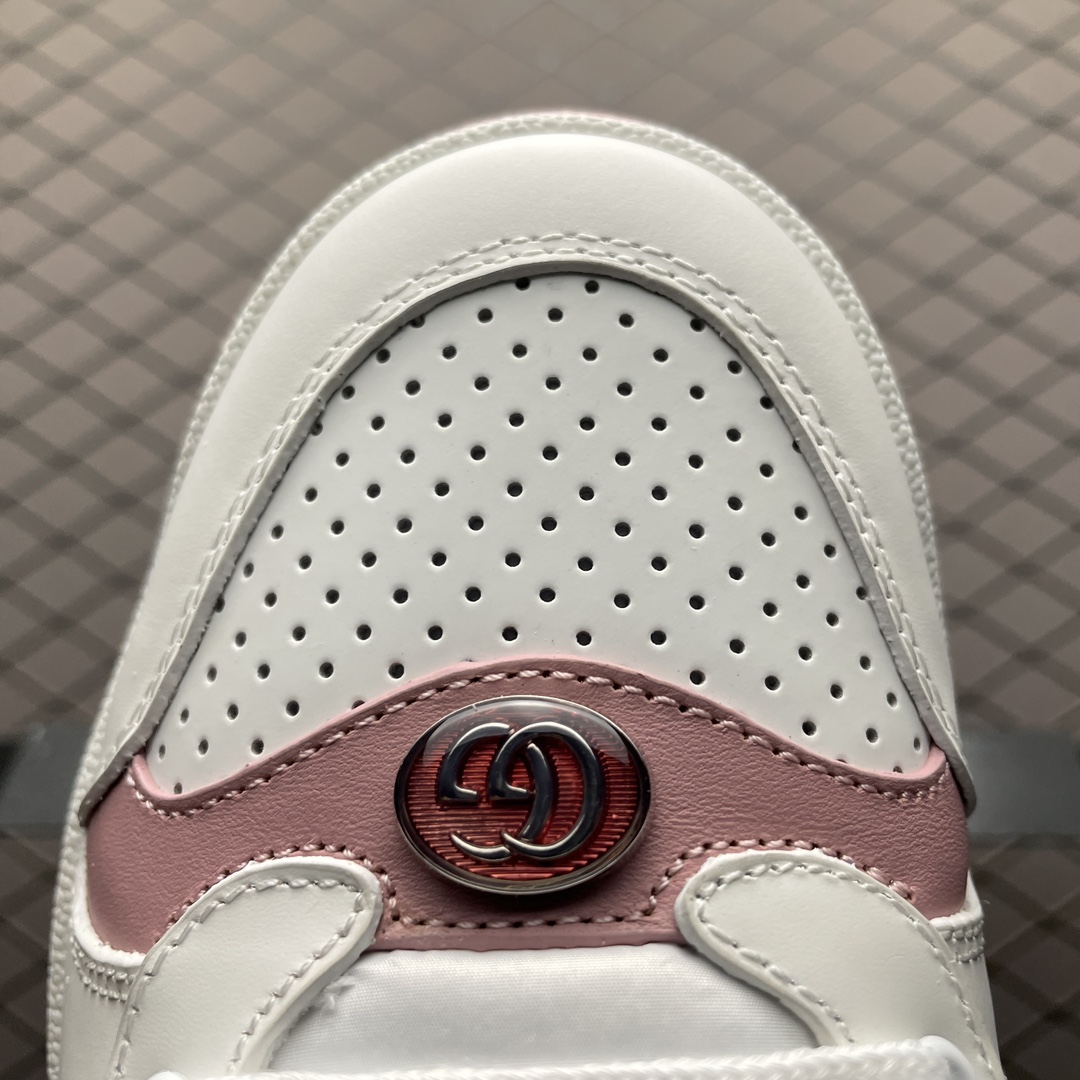 Gucci WOMEN'S SCREENER TRAINER（765128AACV89062）