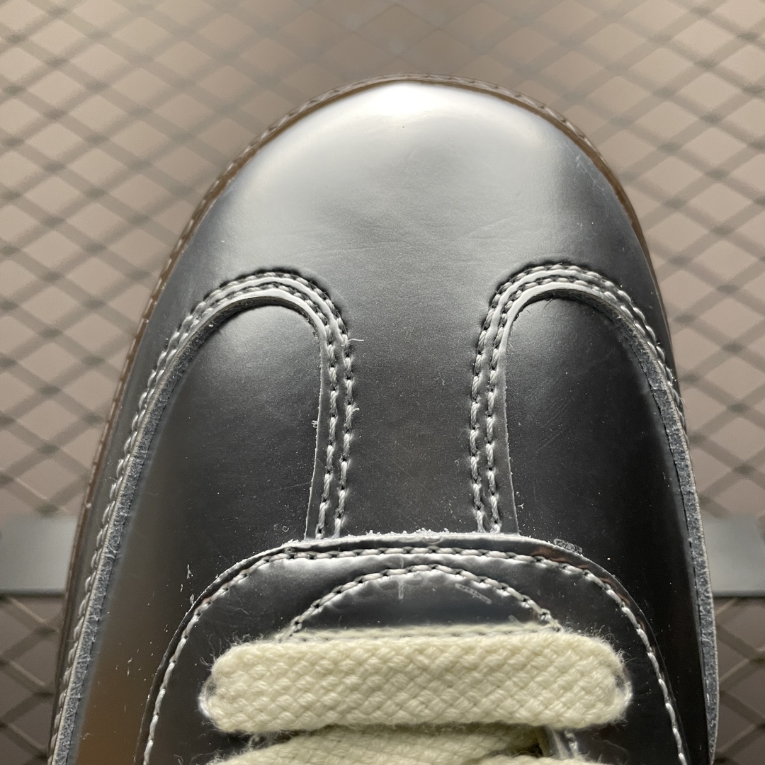 Wales Bonner × adidas Samba "Silver"（IG8181）