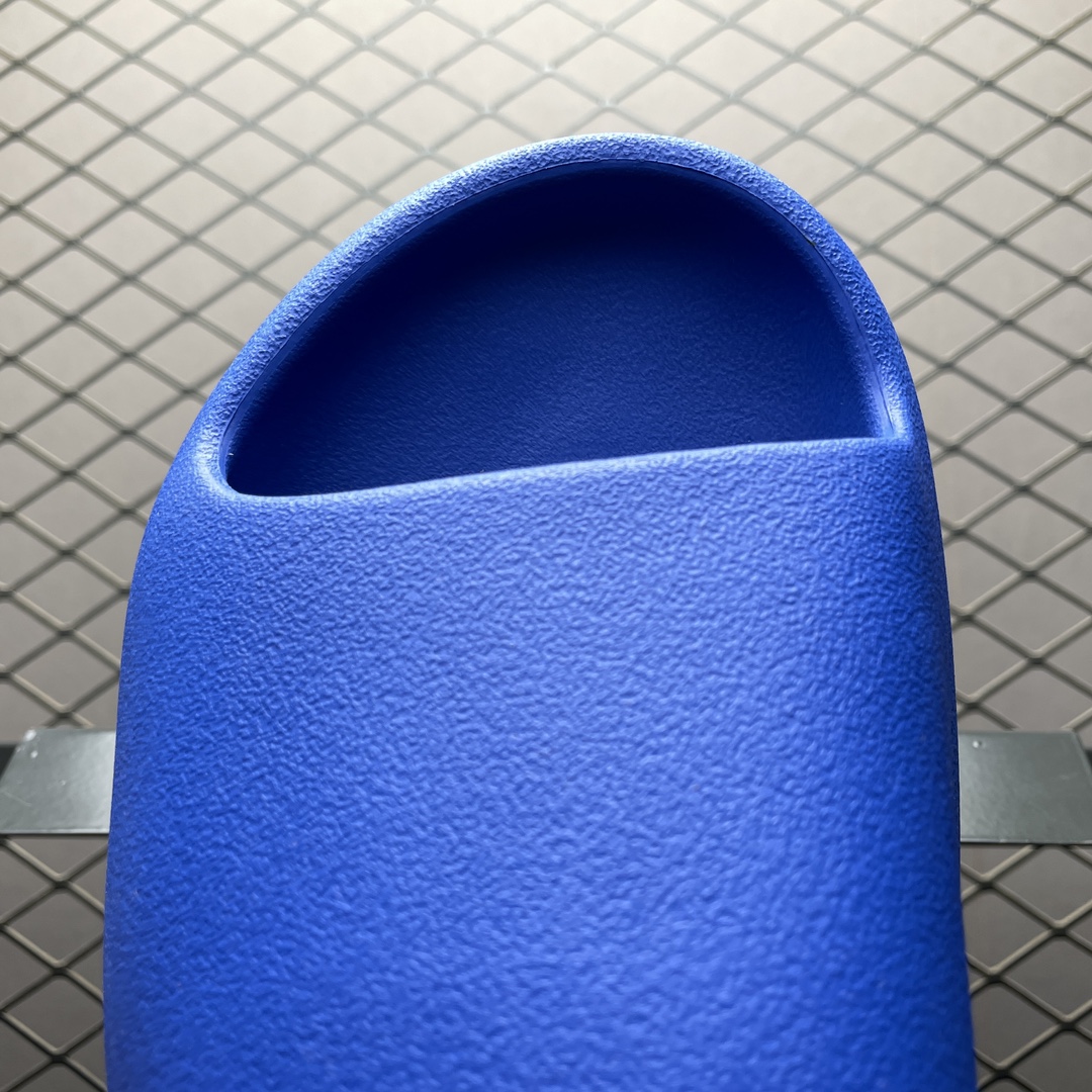 adidas YEEZY Slide "Azure"（ID4133）