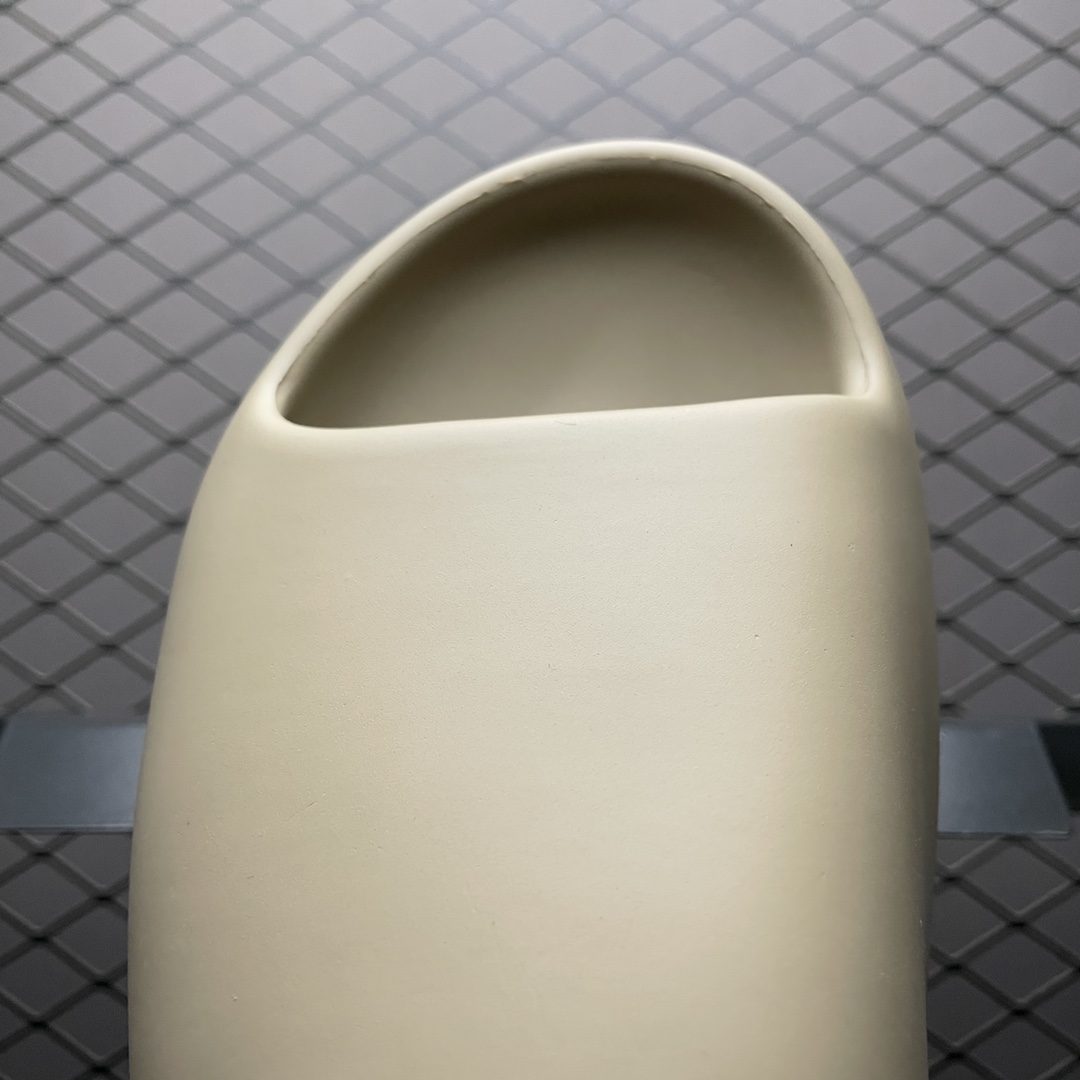 adidas YEEZY Slide "Pure" (GZ5554)