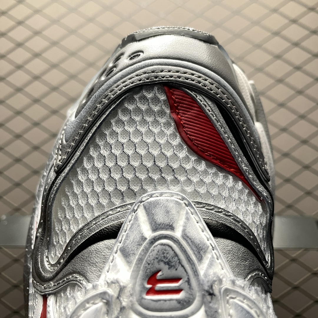 BALENCIAGA Runner 2.0 Sneakers（779066W3RXP9160）