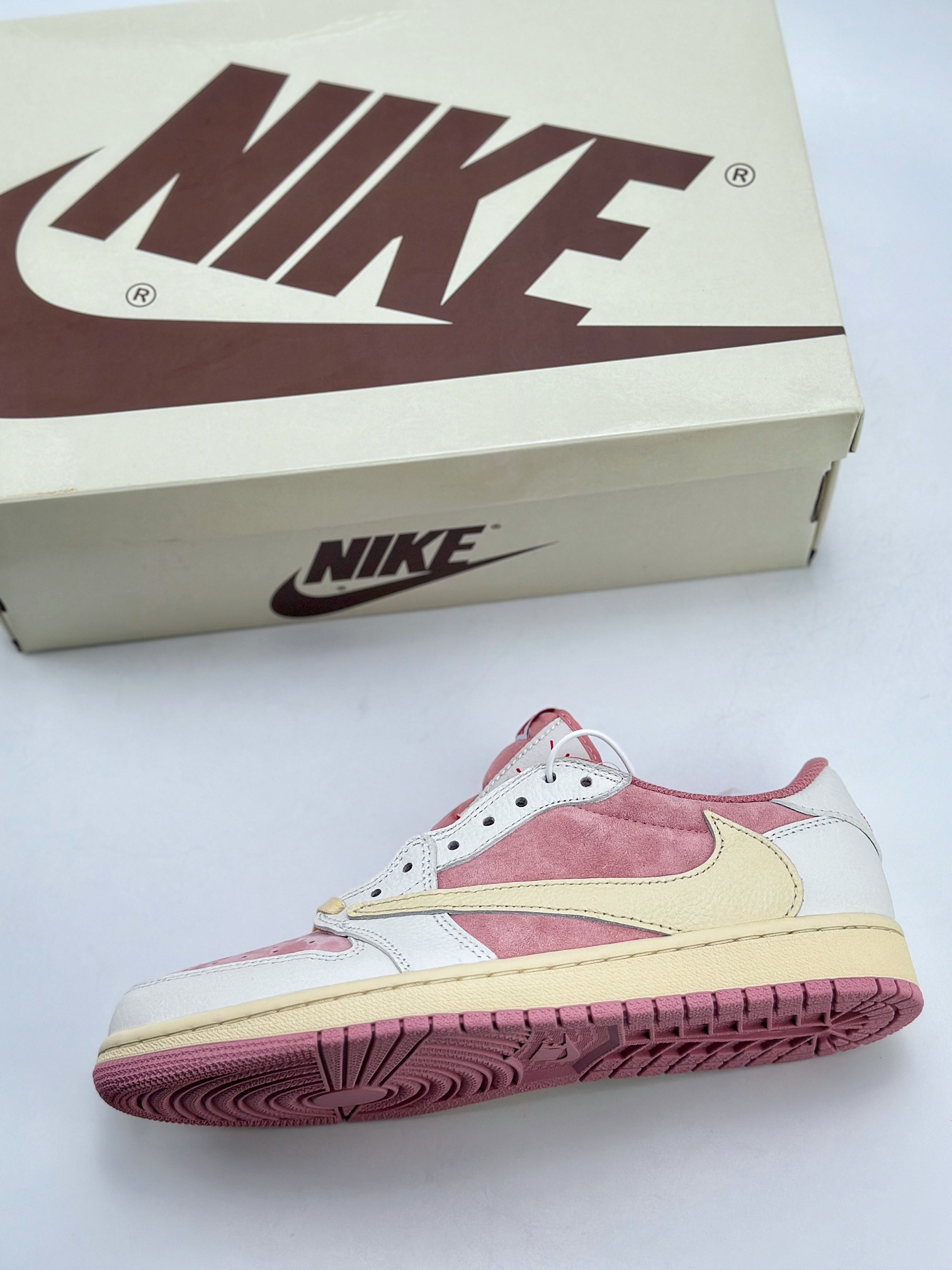 Travis Scott × Nike Air Jordan 1 Low OG SP 'Pink White'(DM7866-600)