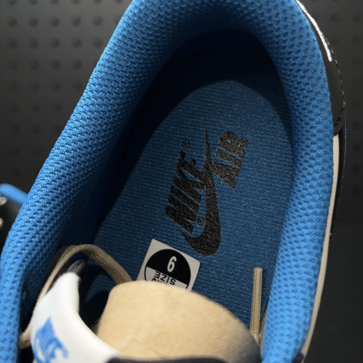 Travis Scott × Fragment × Nike Air Jordan 1 Low OG SP "Military Blue"（DM7866-140）