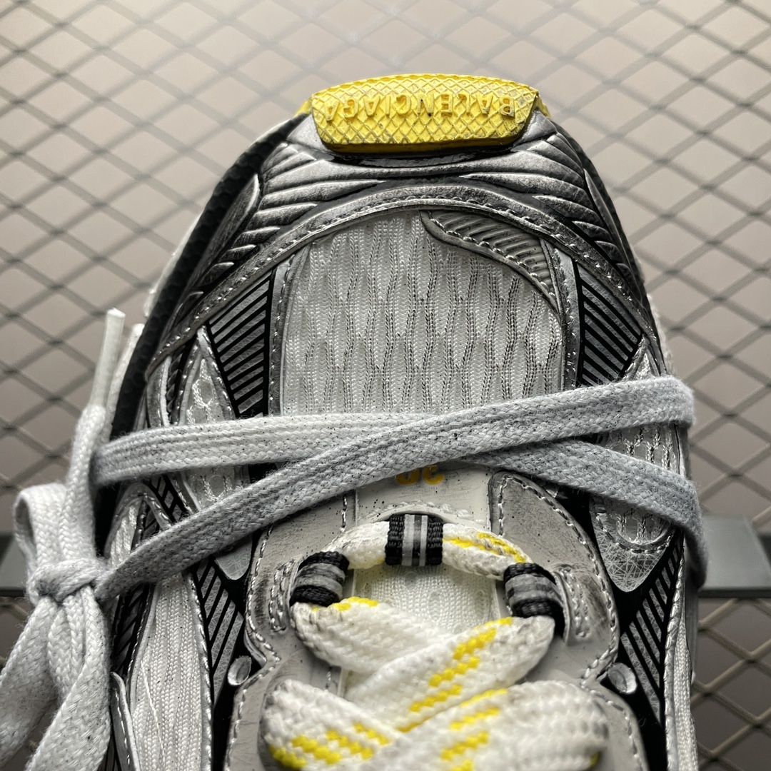 BALENCIAGA 3XL Mule（742682W3XLM9127）