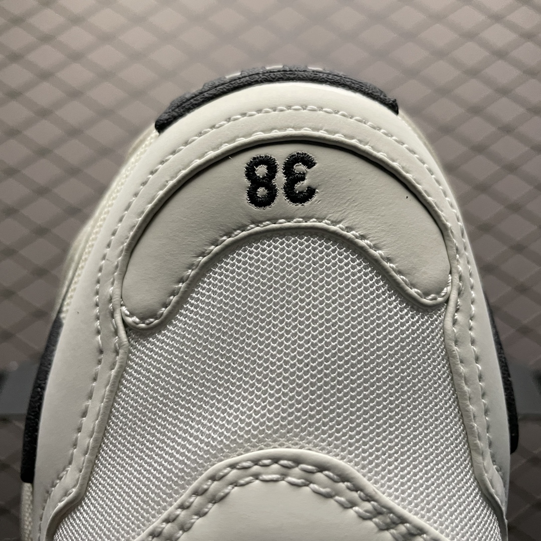  BALENCIAGA Triple S "White"（710021W2ZB9112）