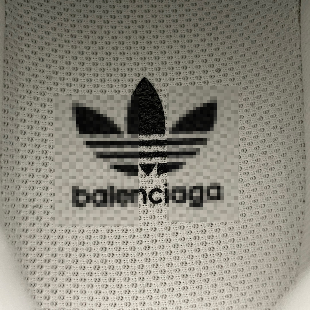  BALENCIAGA Triple S "White"（710021W2ZB9112）
