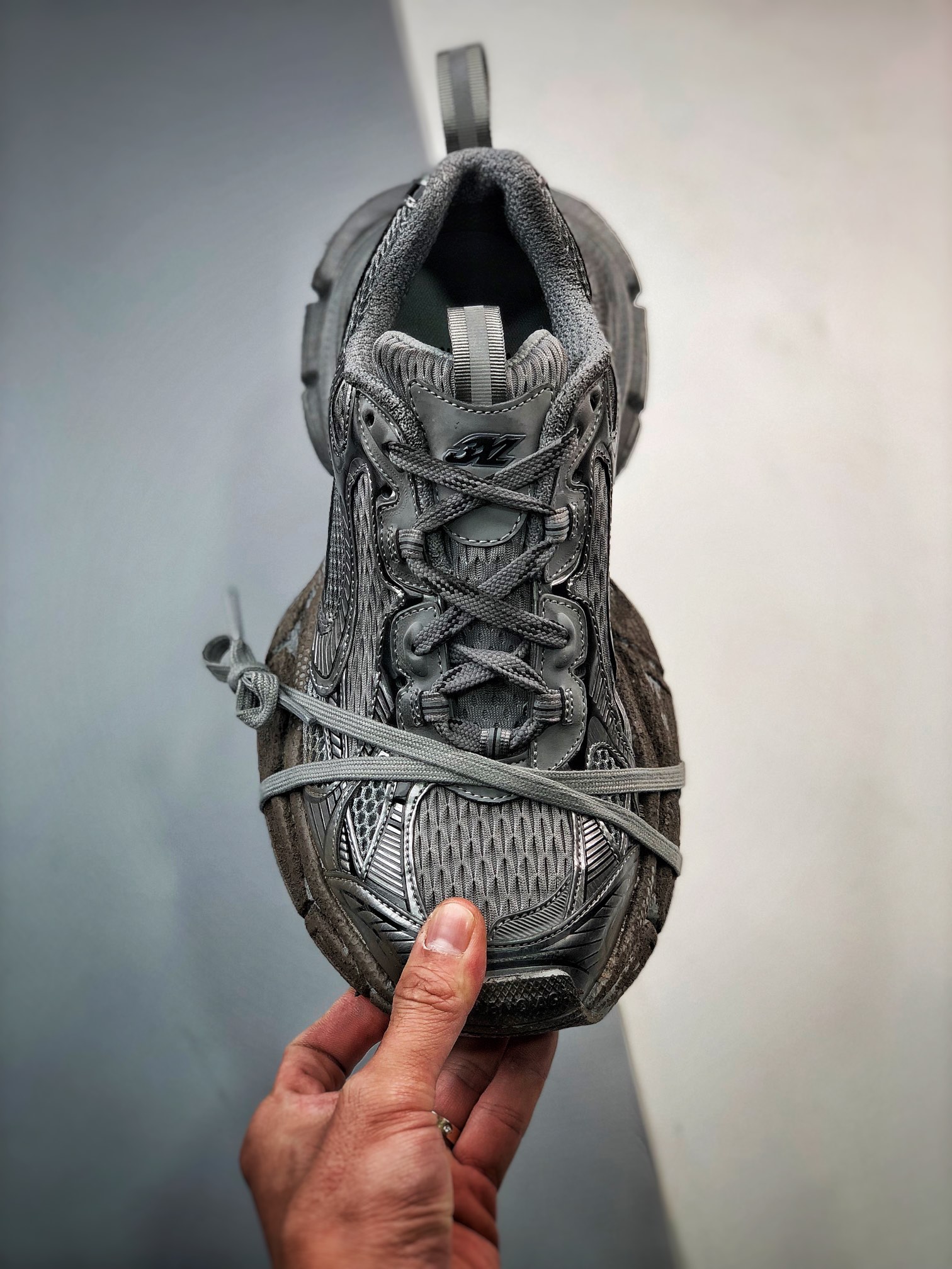 BALENCIAGA 3XL "Silver Gray" （734734W3XK71210）