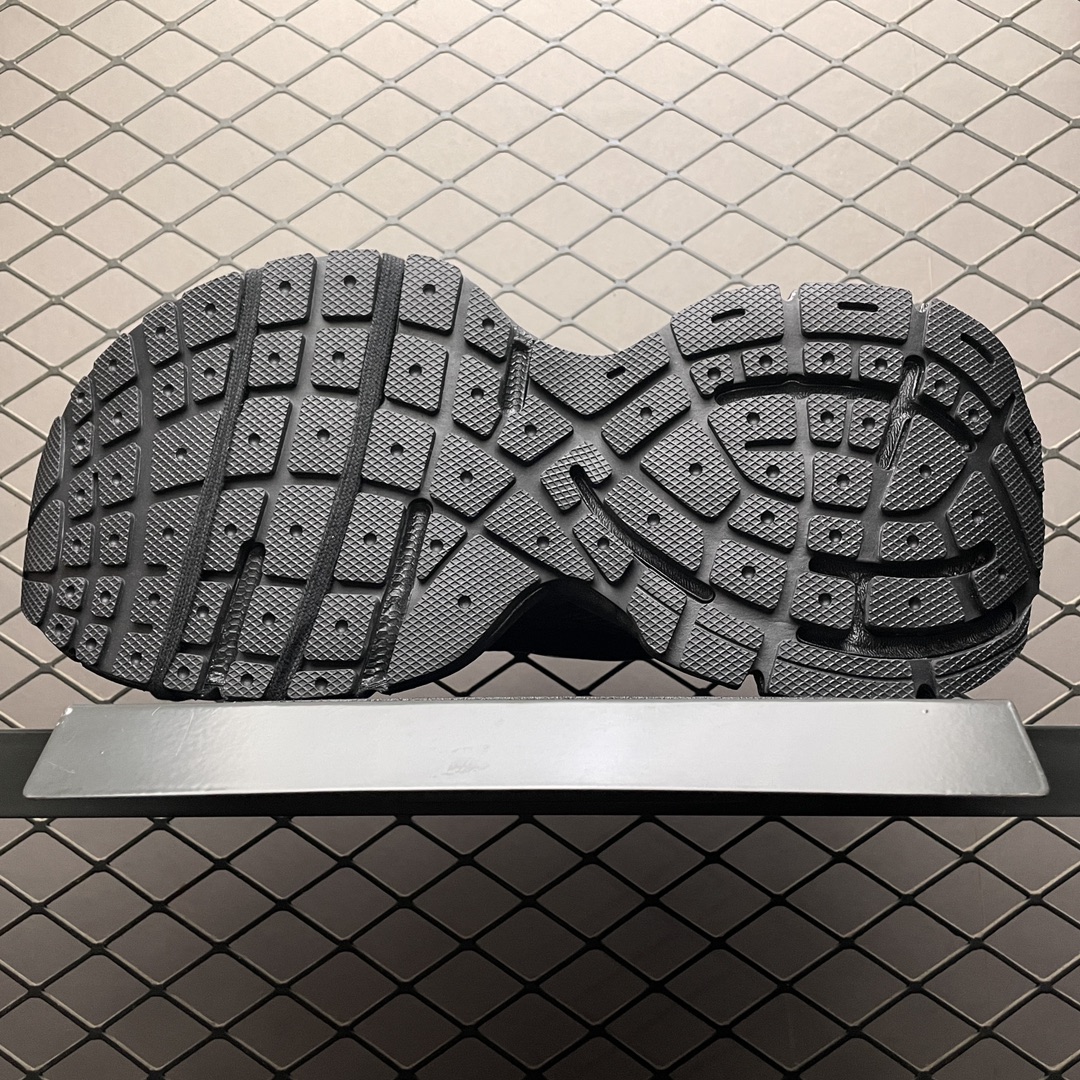 [Copy]BALENCIAGA 3XL "Black" （734734W3XL11010）