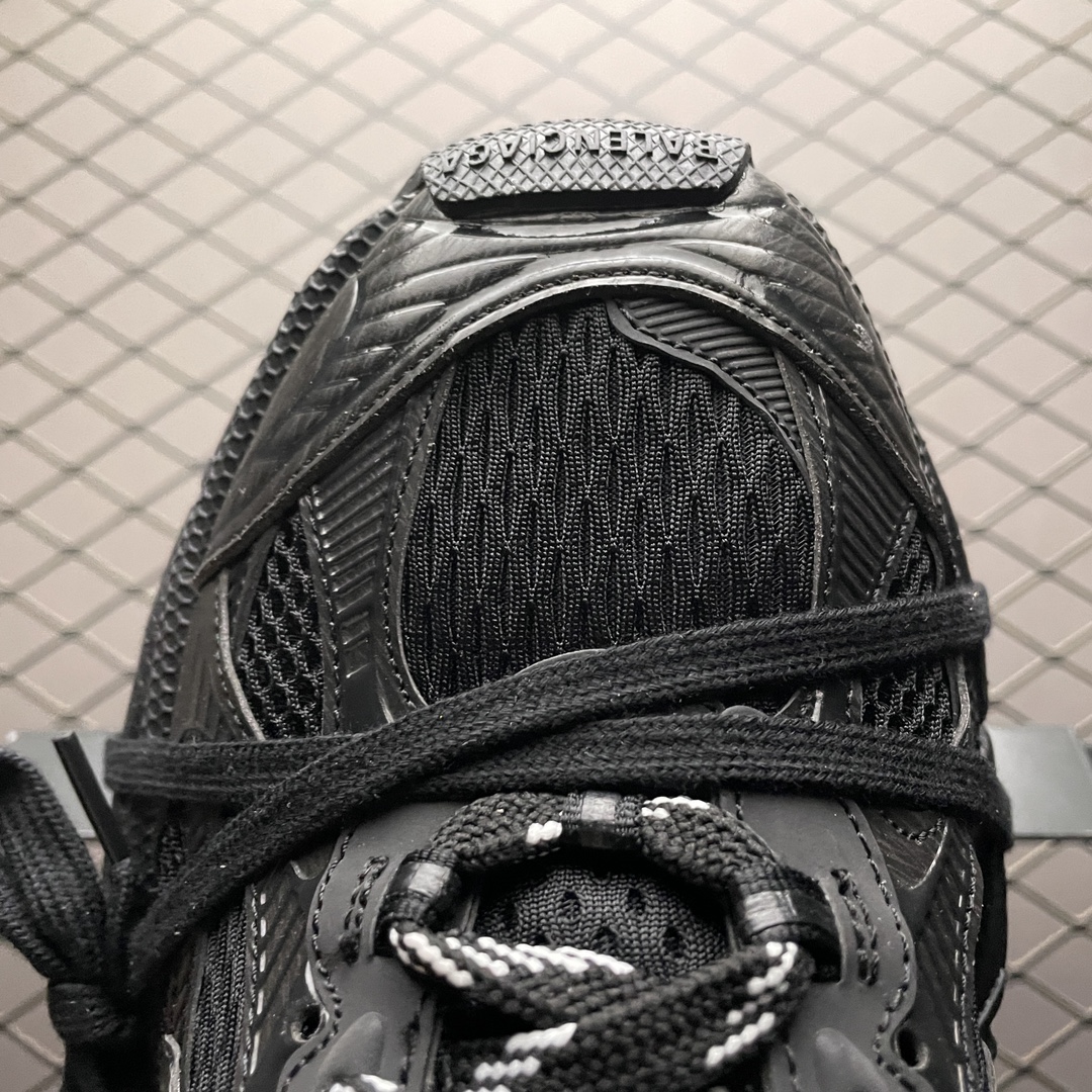 [Copy]BALENCIAGA 3XL "Black" （734734W3XL11010）