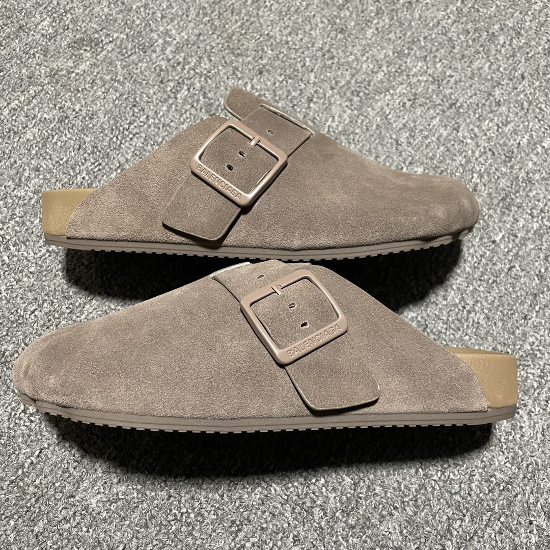 BALENCIAGA バレンシアガ サンデーバックル ミュール サンダル（都会的 