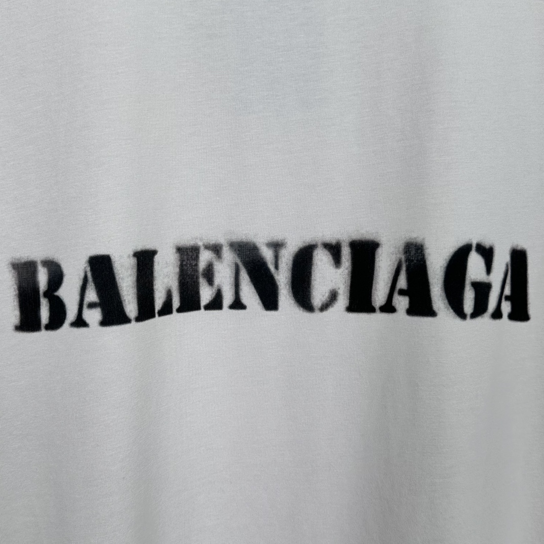 STENCIL TYPE TEE（764235TQVA33307）