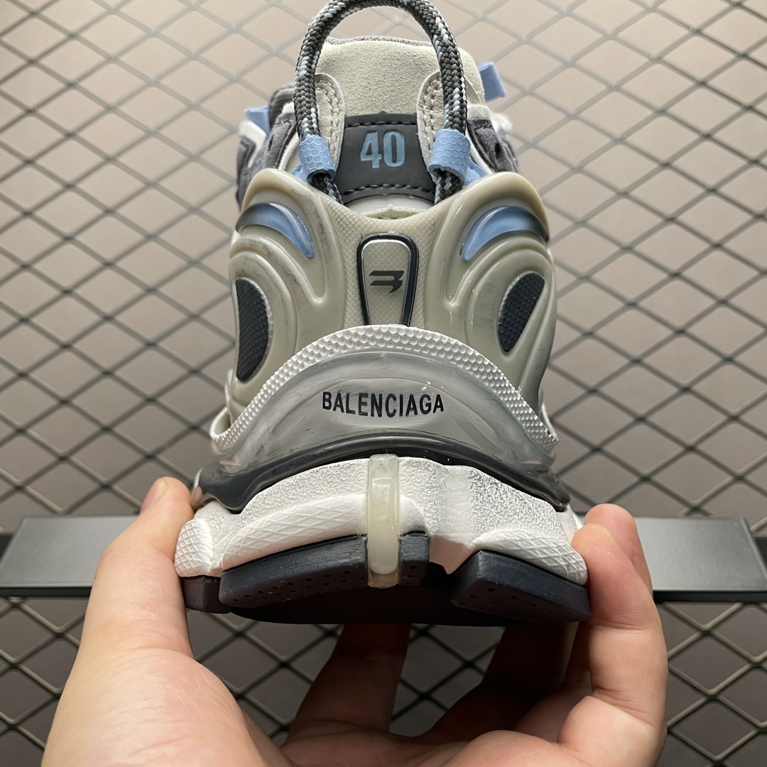 BALENCIAGA Runner Sneaker "White Black"（772774W3RNY9214）