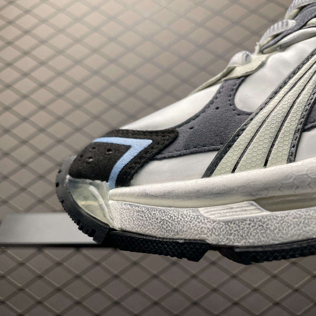 BALENCIAGA Runner Sneaker "White Black"（772774W3RNY9214）