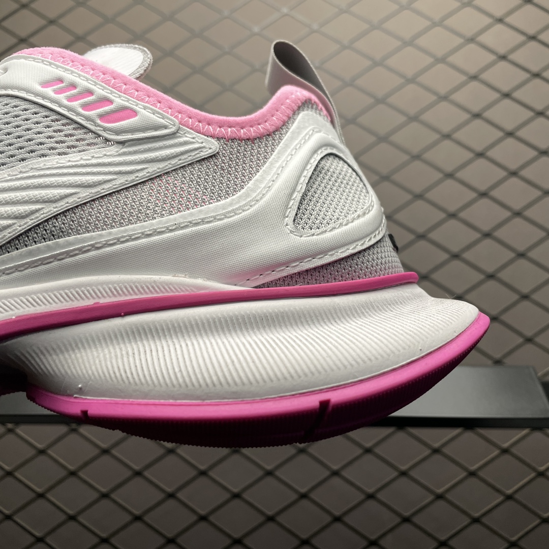 BALENCIAGA Circuit Sneaker "pink"（793944WFLGY1950）