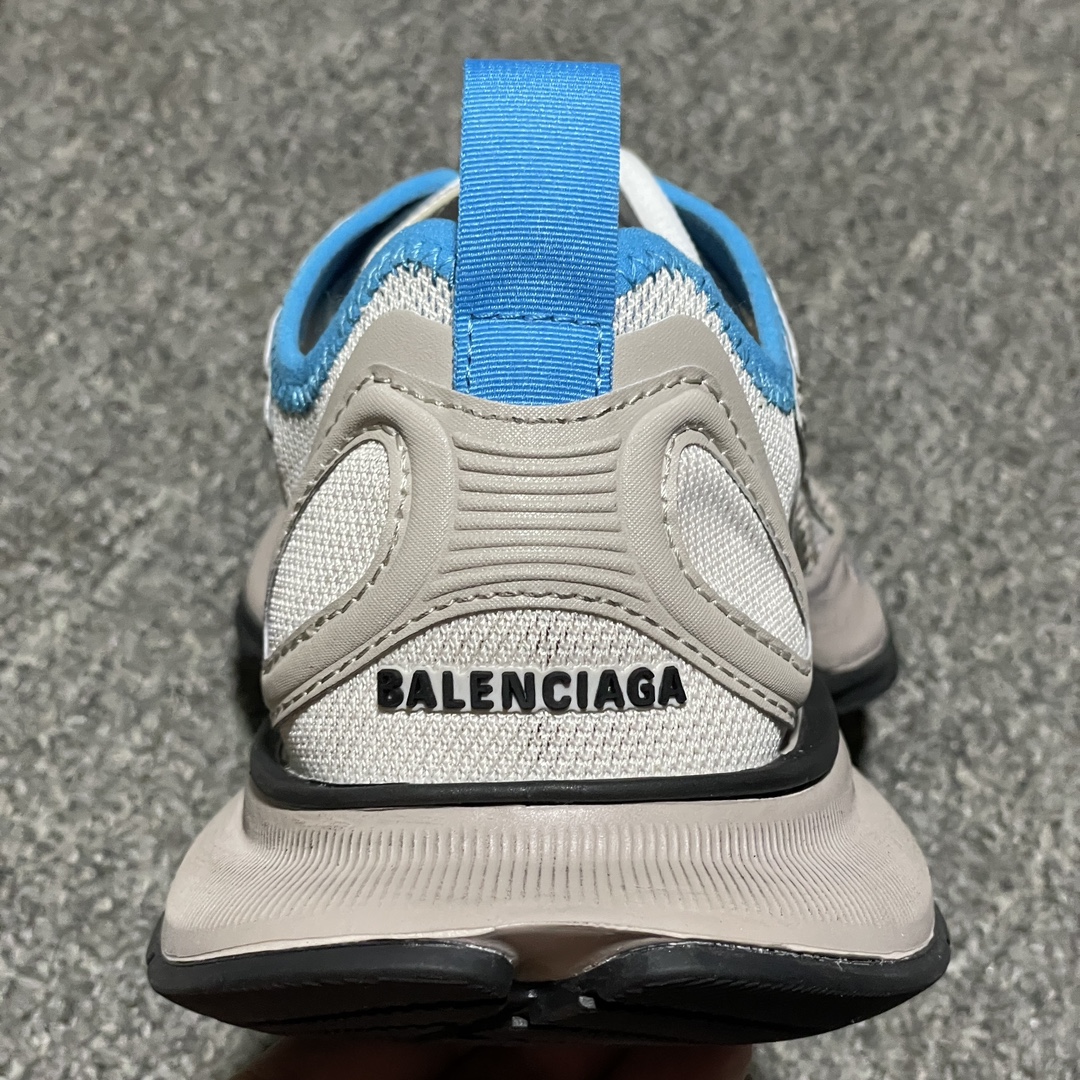 BALENCIAGA Circuit Sneaker "blue"（793945WFLGY2240）