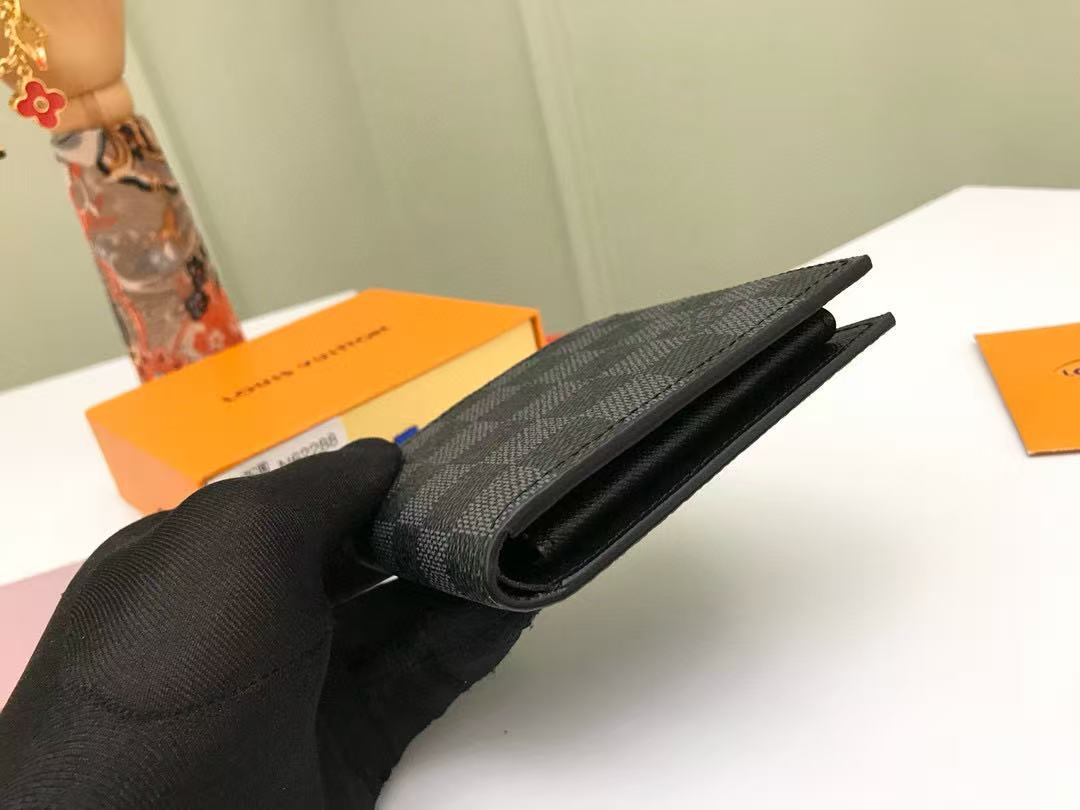 Louis Vuitton Damier Graphite Portefeuille Marco Bifold Wallet (MCA0155）