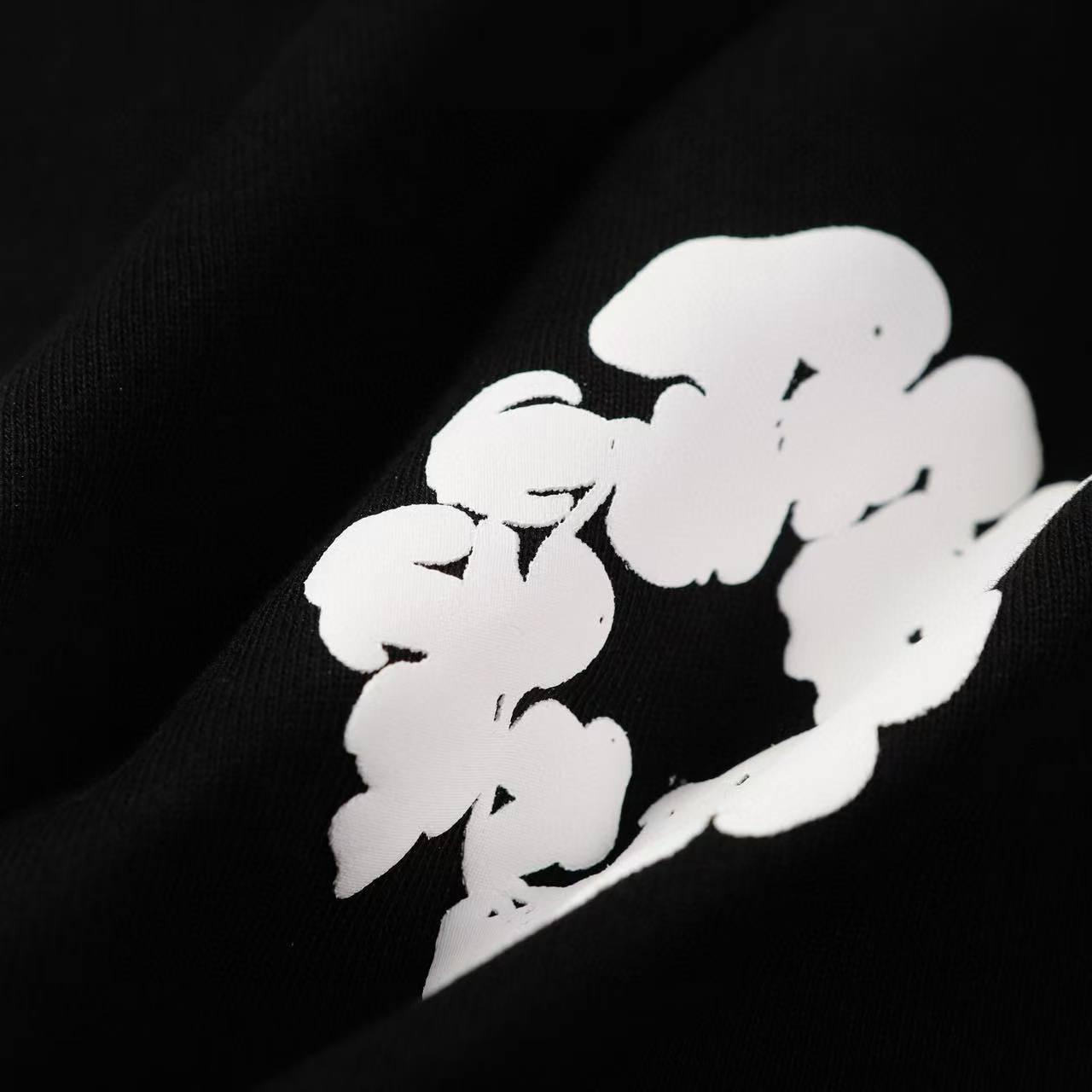 DENIM TEARS The Cotton Wreath Sweatshirt "Black"(301-010-30）