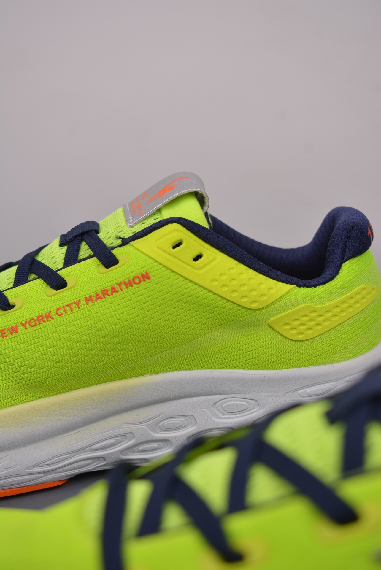 New Balance W FRESH FOAM X 1080V13(NBPFDF007Y）