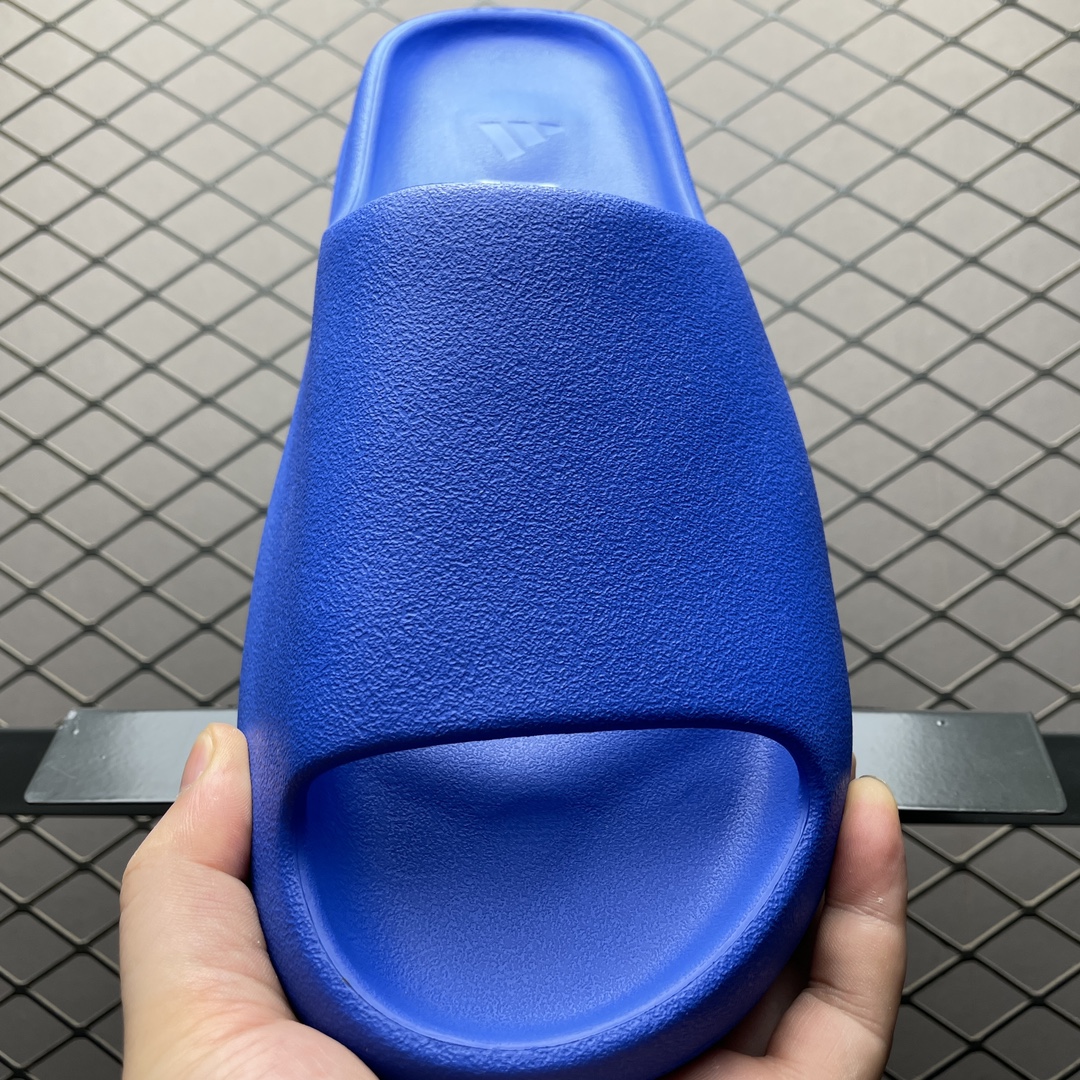 adidas YEEZY Slide "Azure"（ID4133）