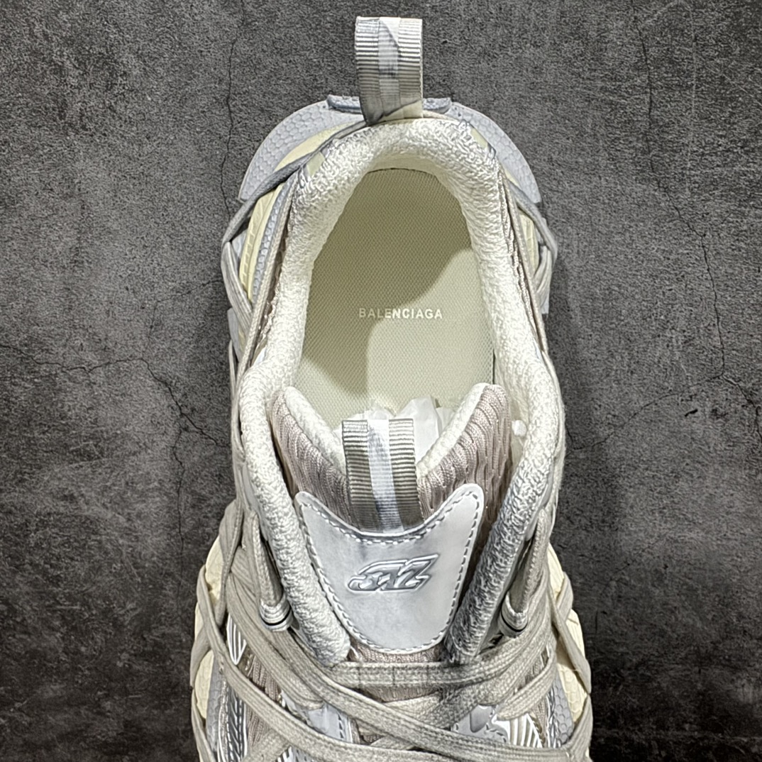 BALENCIAGA 3XL Extreme Lace Sneakers（785756W2MV11950）