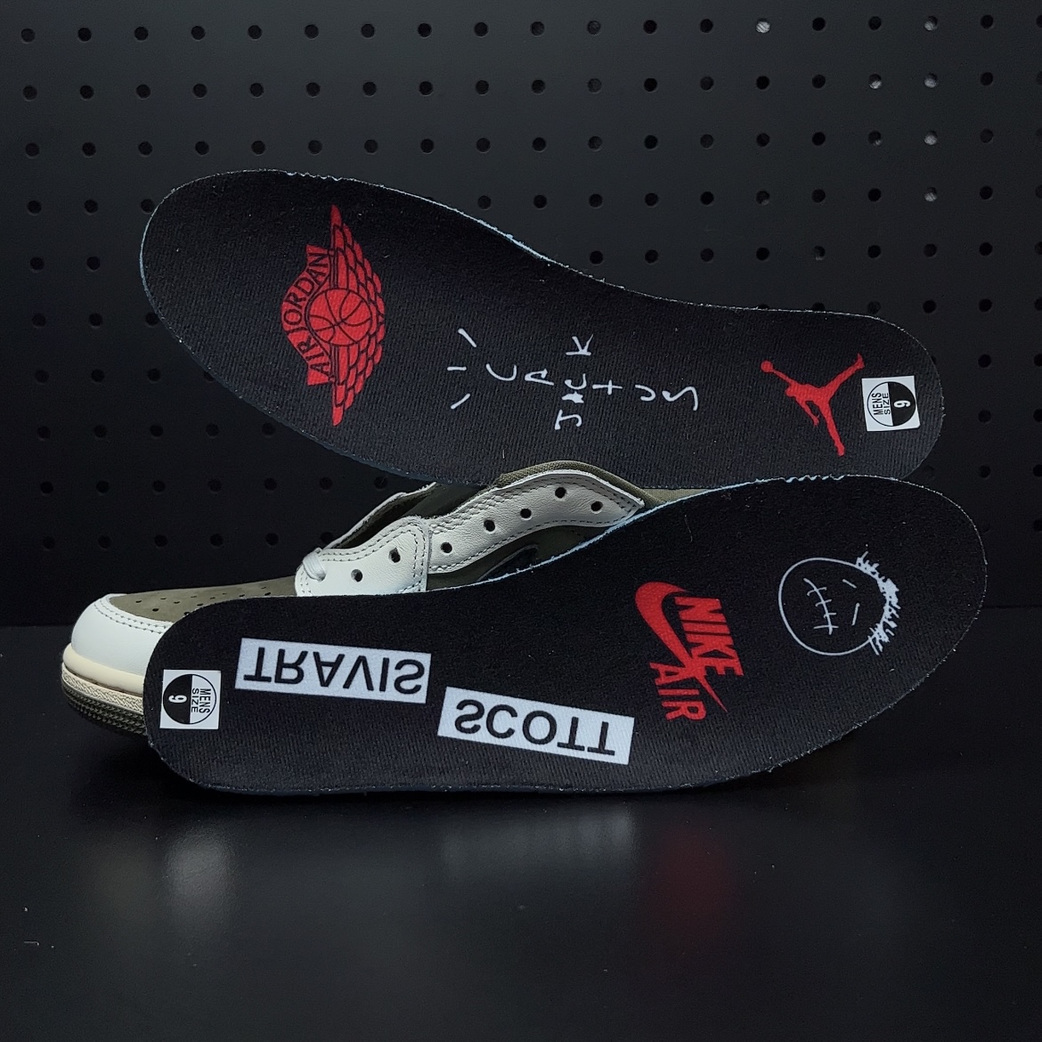 Travis Scott × Nike Air Jordan 1 Low OG SP "Olive"(DM7866-200)