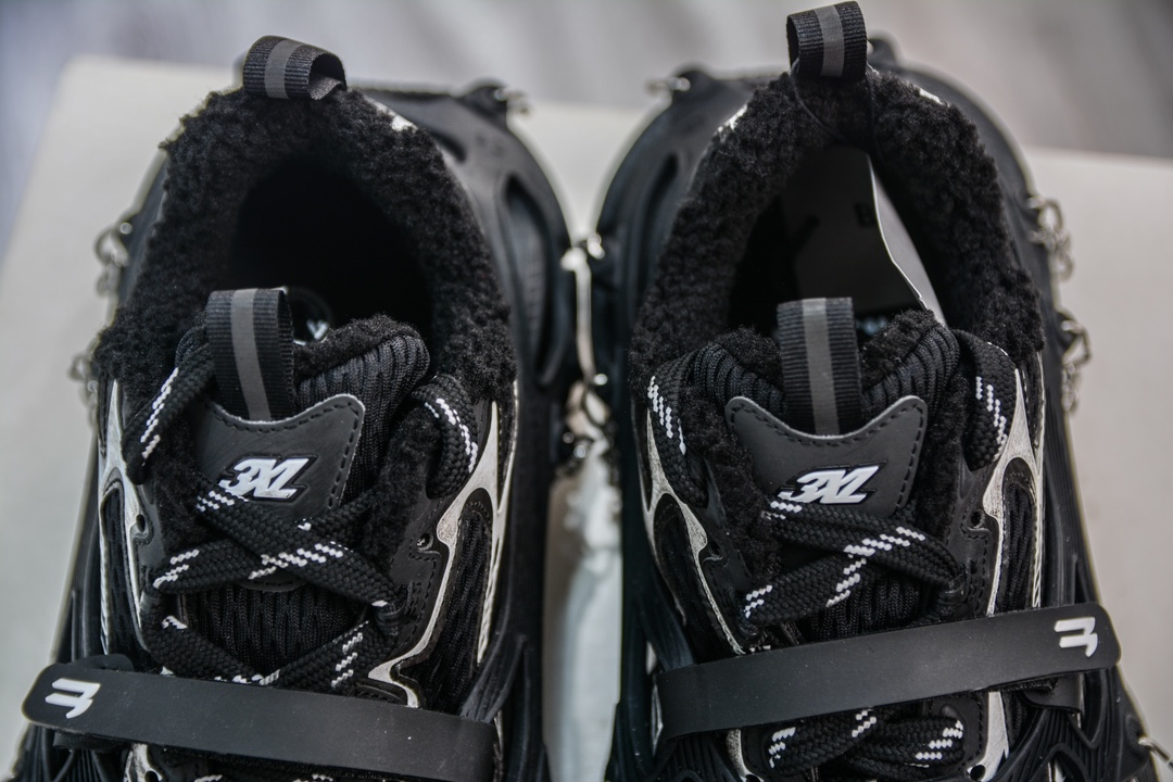 BALENCIAGA Skiwear 3XL Ski Sneaker Mesh and Polyurethane BALENCIAGA Skiwear 3XL Ski Sneaker Mesh and Polyurethane