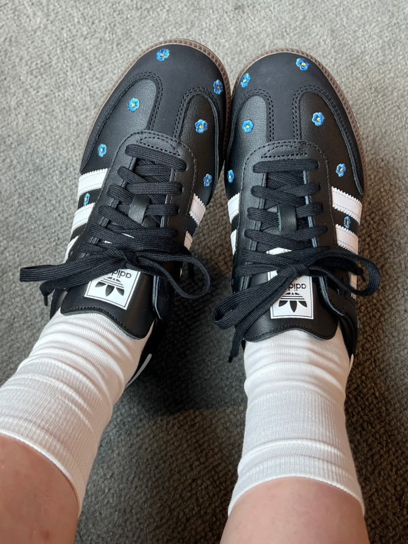 Adidas Originals Samba OG 刺繡花花黑