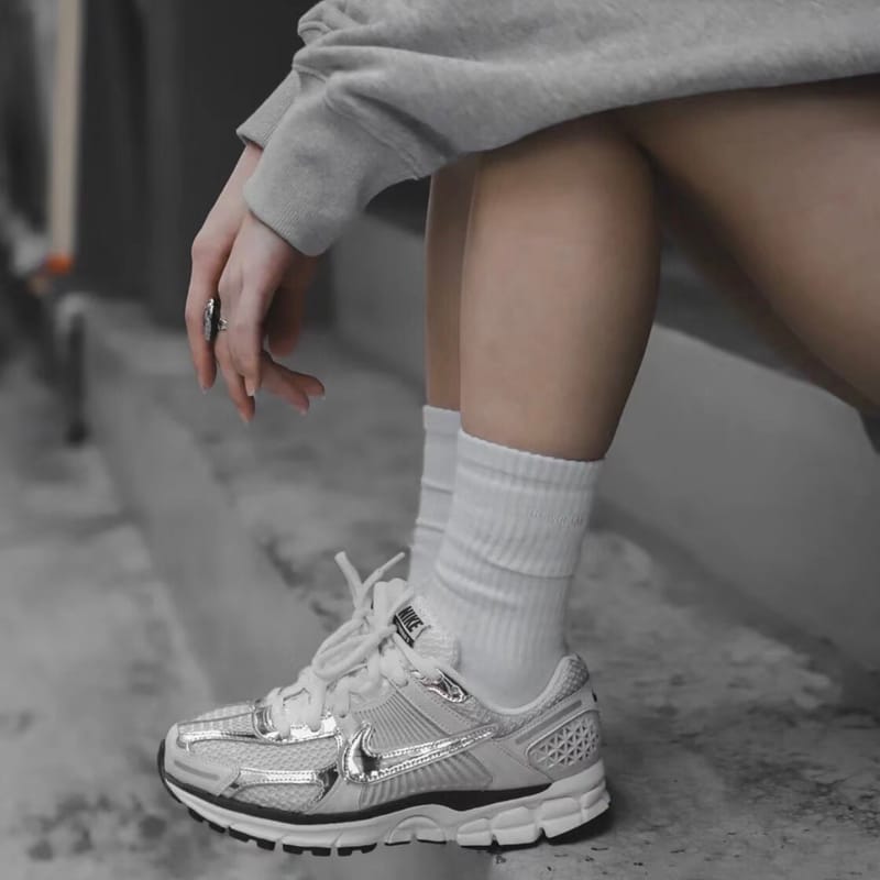 NICEDAY 代購Nike Zoom Vomero 5 銀色Y2K 千禧年白銀男女尺寸FD0884