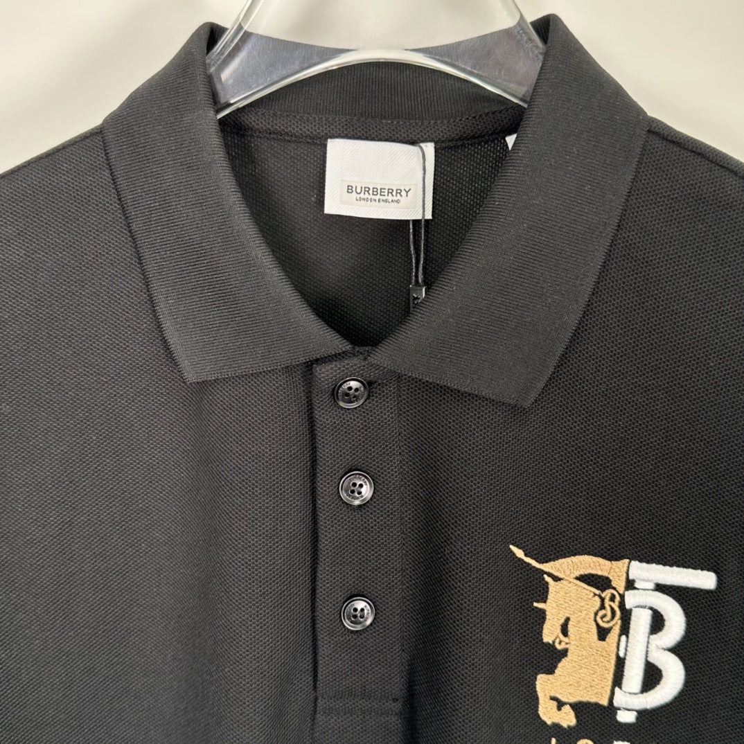 Burberry War horse knight embroidered logo T-shirt（8025775）