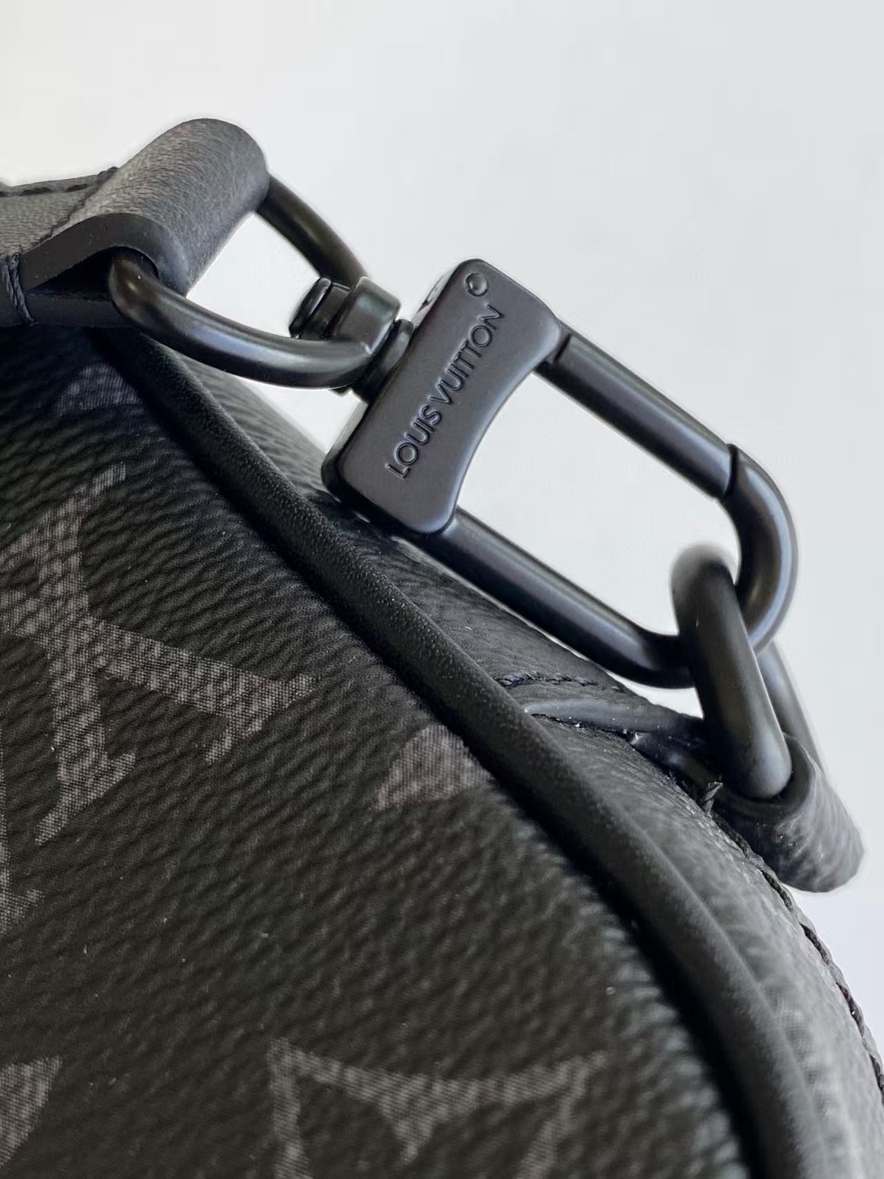 Louis Vuitton Trocadero Wearable Wallet Monogram Eclipse(M14253)