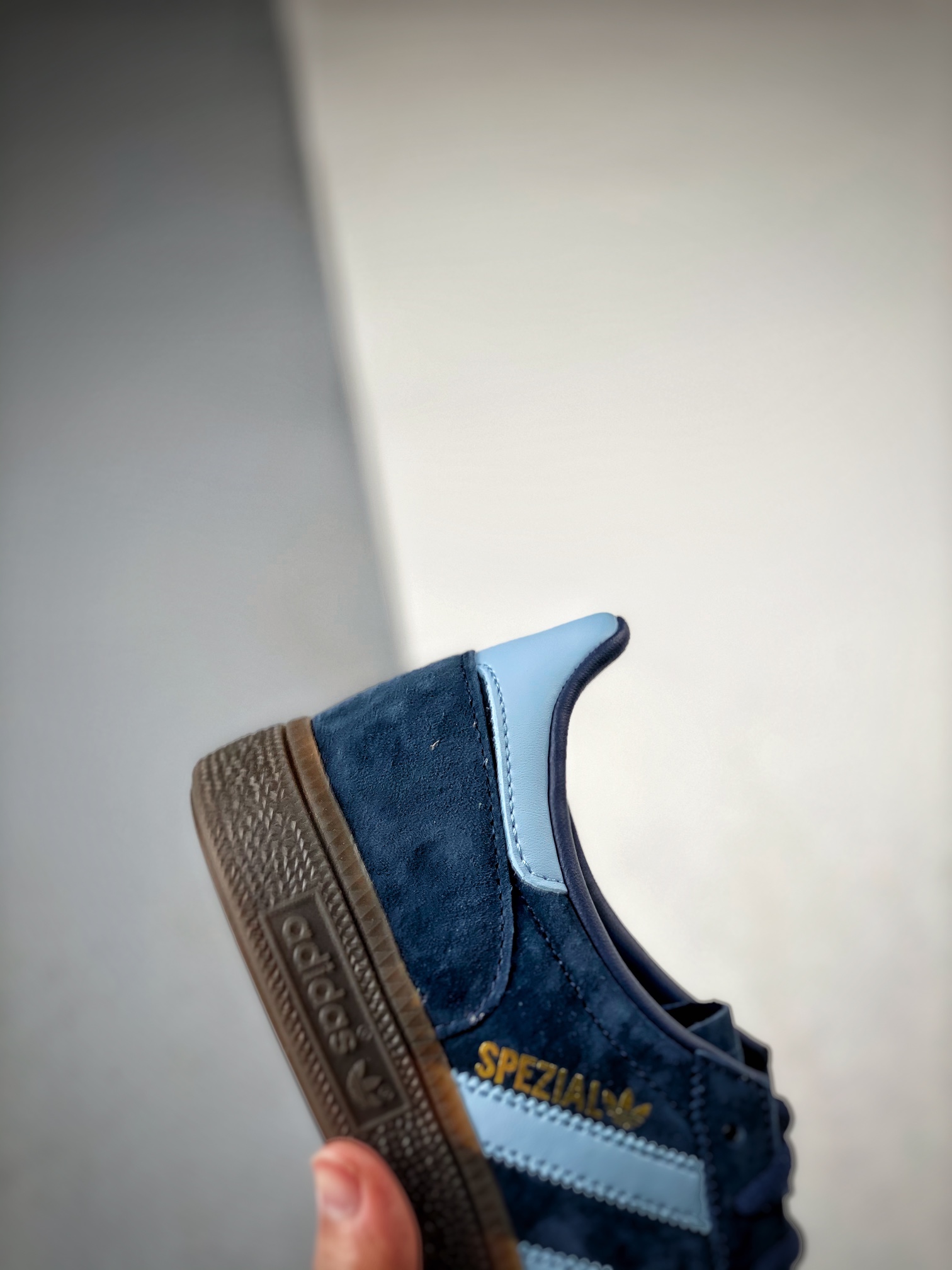 adidas Originals Handball Spezial "College Navy/Clear Sky" (2018/2023)（BD7633JS）