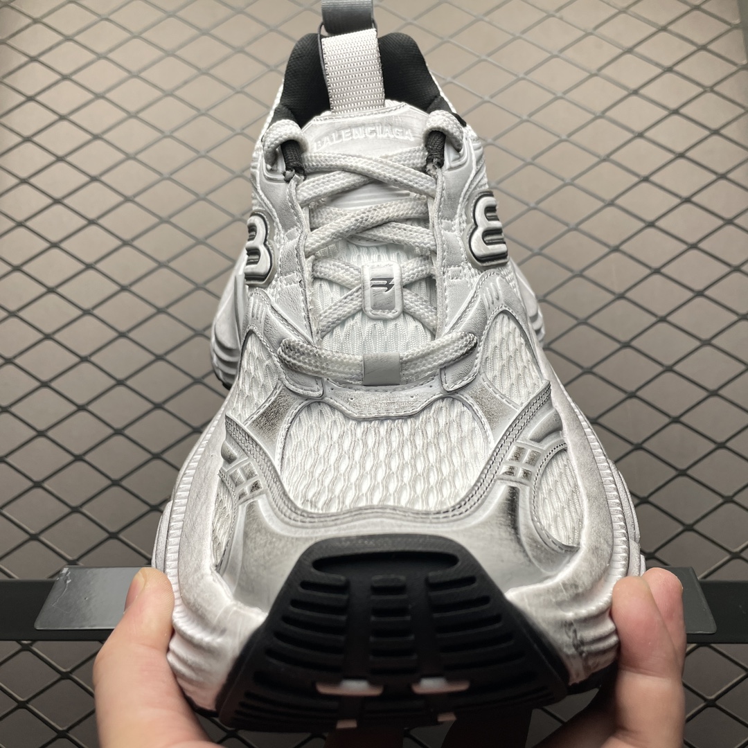 Balenciaga 10XL orange sneakers（784344W2MV29110）