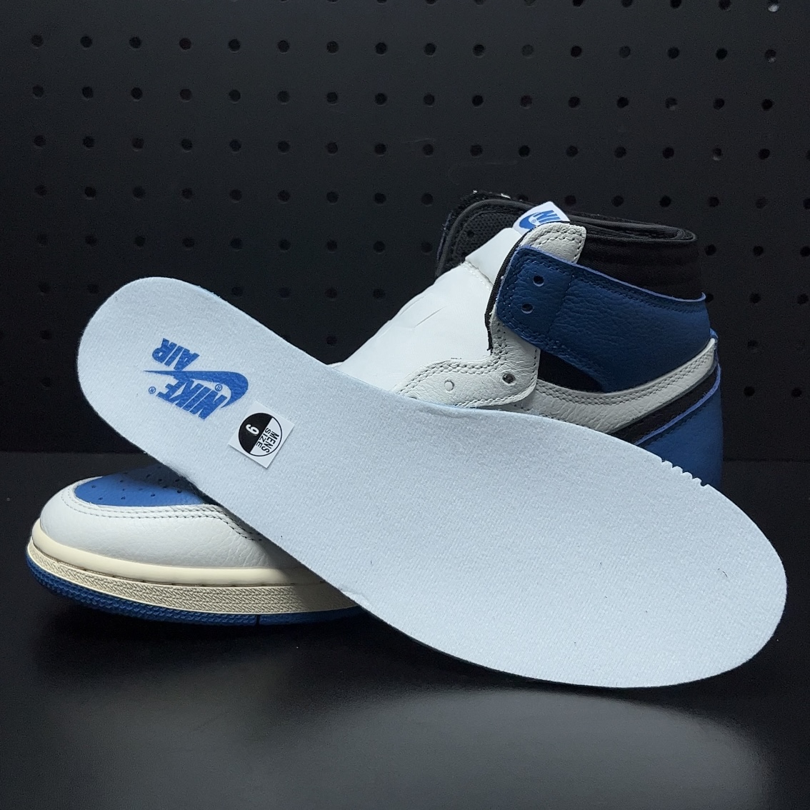 Travis Scott × Fragment × Nike Air Jordan 1 Retro High OG SP "Military Blue"  (DH3227-105)