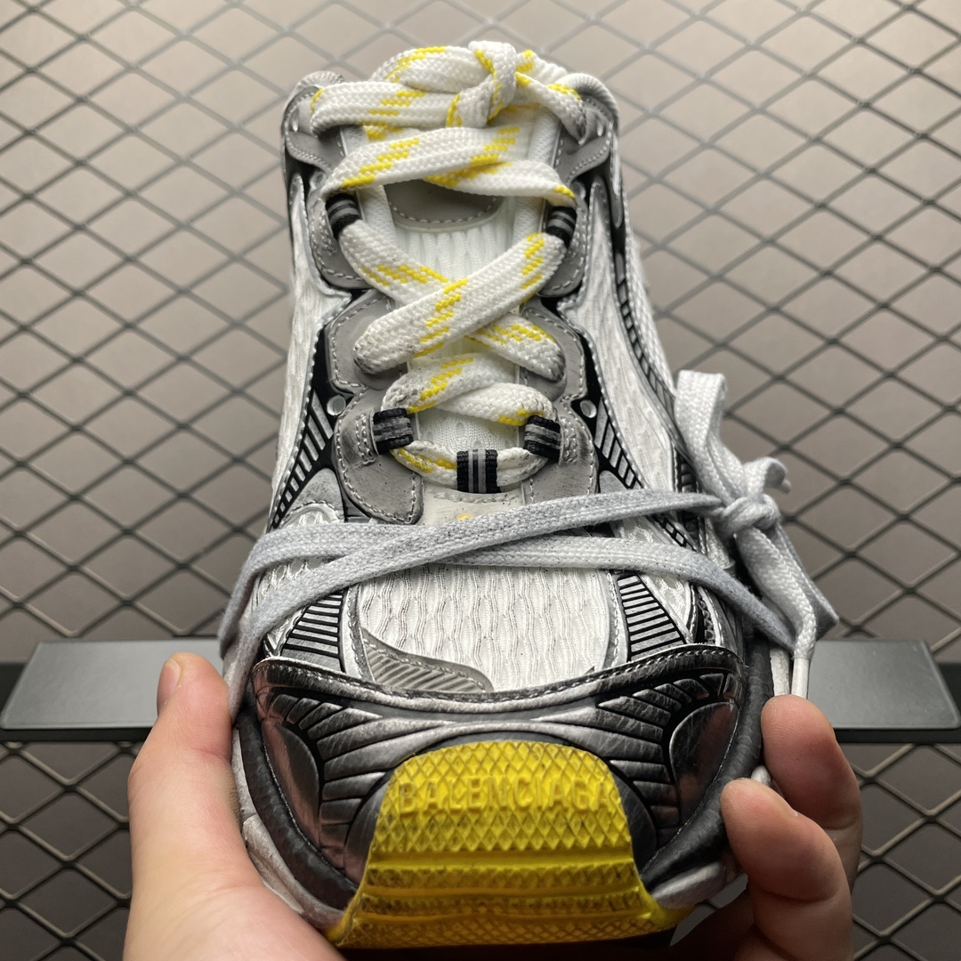 BALENCIAGA 3XL Mule（742682W3XLM9127）