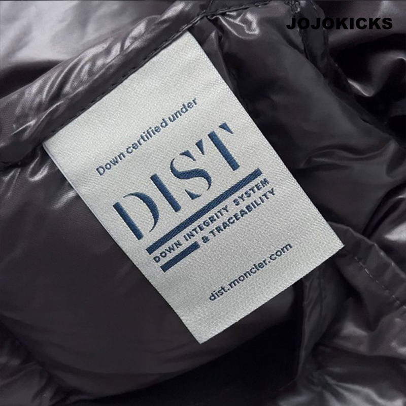 Moncler Bormes logo patch hooded vest（H20911A0021668950-999）