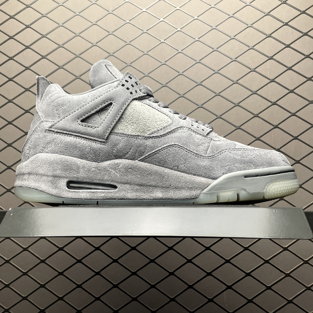 Retro 4 x on sale kaws