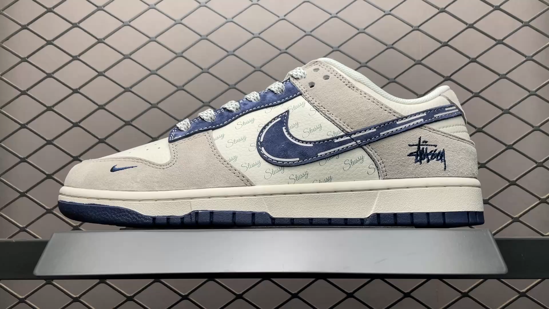 STUSSY x NIKE Dunk Low (FC1688-197) STUSSY x NIKE Dunk Low (FC1688-197)