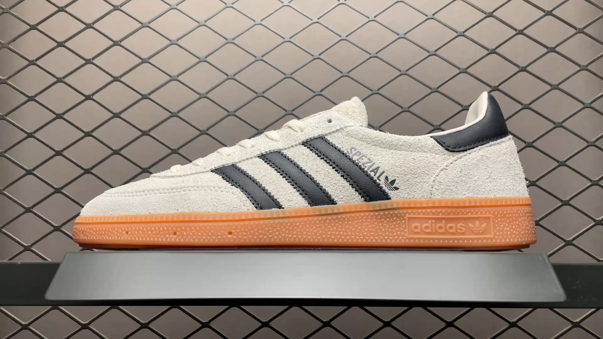 Adidas HANDBALL SPEZIAL W Handball Spezial IF6562 ALUM/CORE/FTWR ...