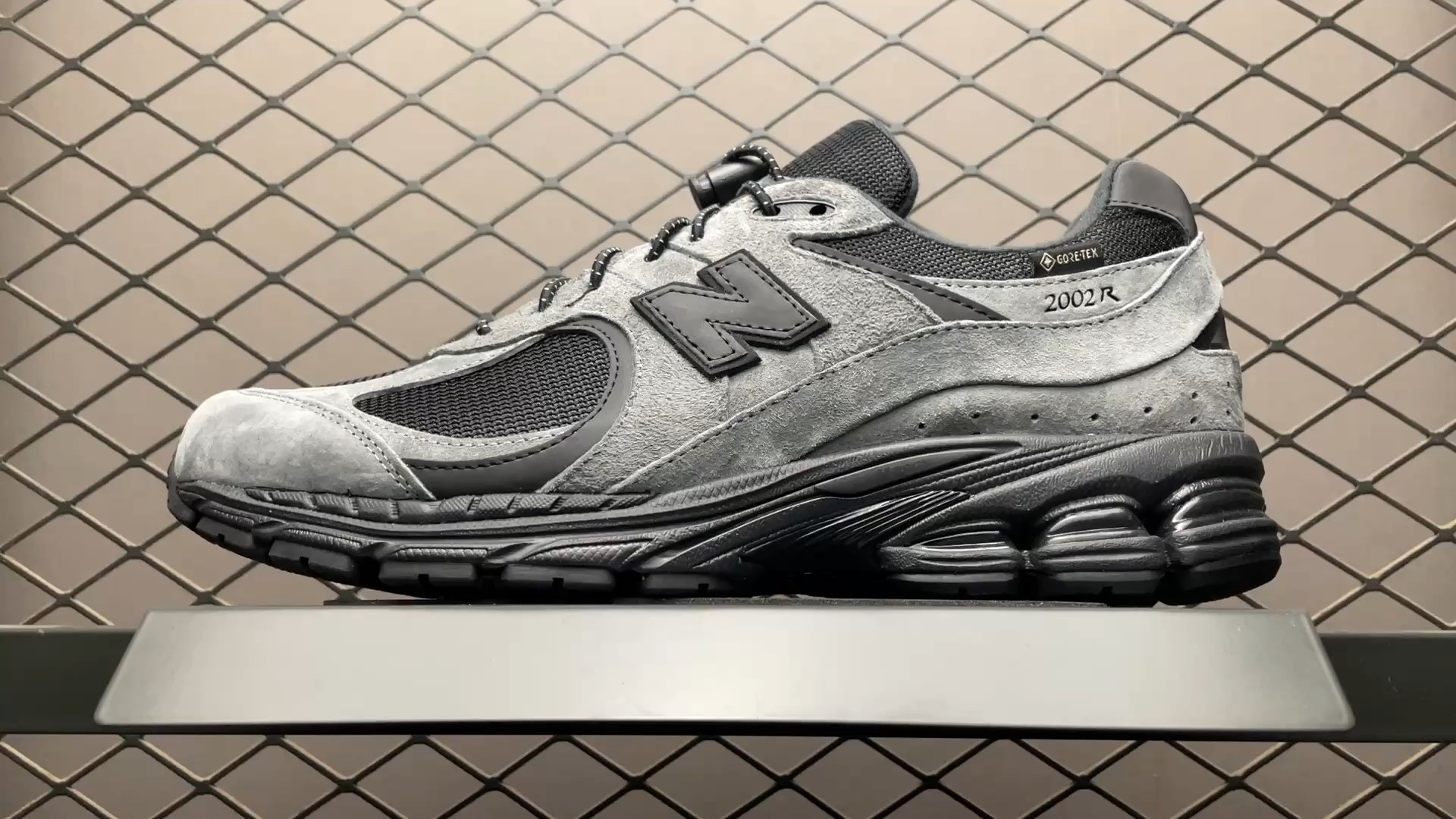 JJJJound × New Balance 2002R GORE-TEX JJJJound × New Balance 2002R GORE-TEX