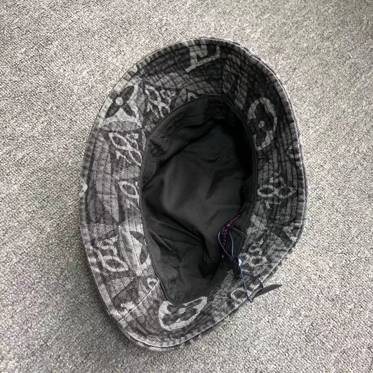 LOUIS VUITTON washed denim bucket hat（A2MT2）（2色展開）