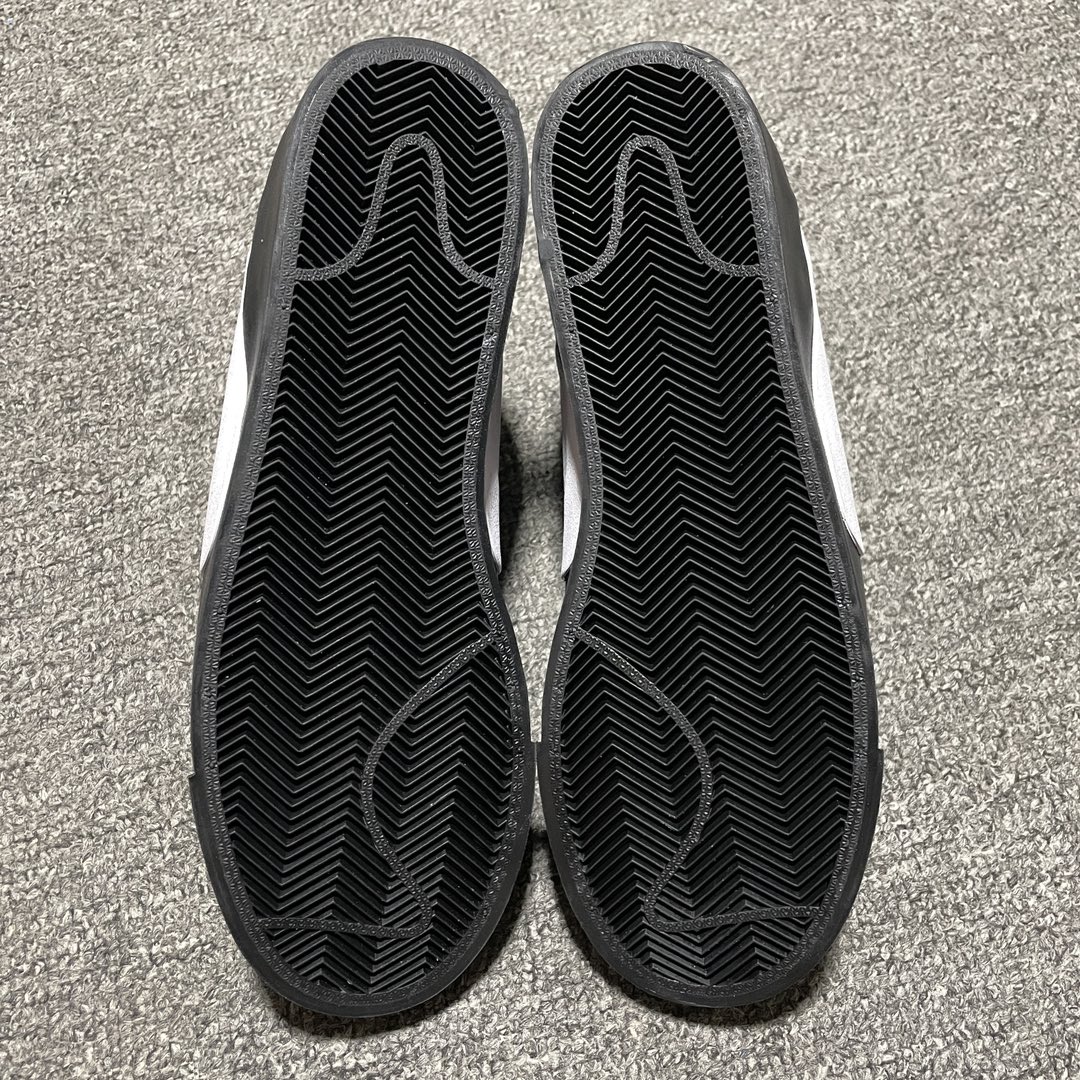 OFF-WHITE × NIKE BLAZER STUDIO MID(AA3832-001)