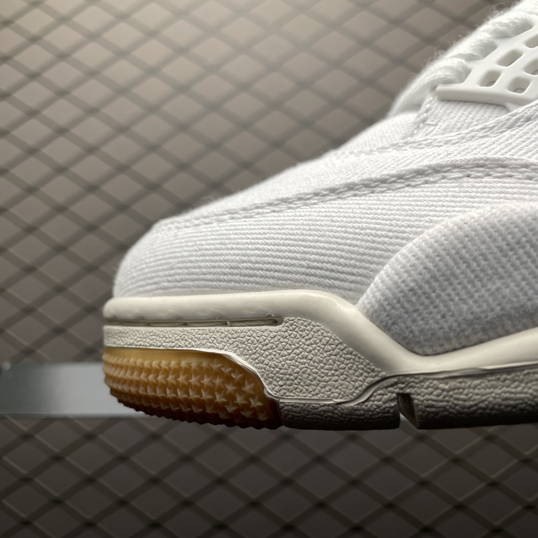 NIKE × LEVI’S AIR JORDAN 4 "WHITE DENIM"(タグ：LEVIS®)（AO2571-100）
